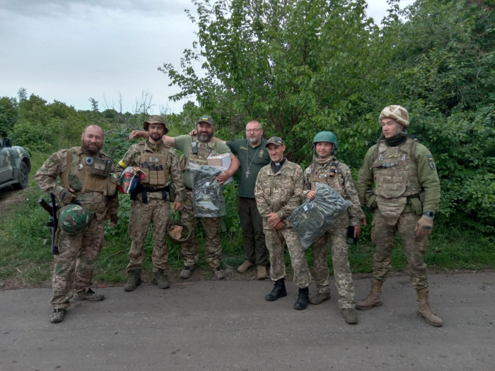 "Страх є. Але не страх загинути". Як священники із Закарпаття змінювали військове капеланство в Україні