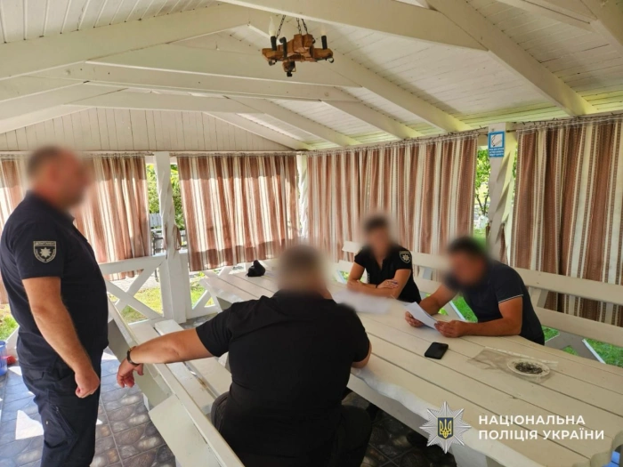 Майже 6 млн грн збитків державі: на Закарпатті викрили організовану групу «чорних» лісорубів