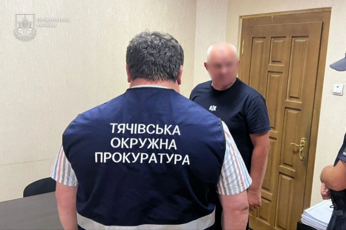 На Закарпатті повідомлено про підозру чоловіку у хуліганському нападі на подружню пару біля озера Апшинець
