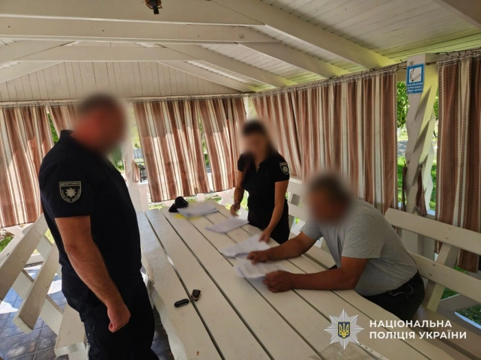 За матеріалами поліції Закарпаття перед судом постане організована злочинна група «чорних» лісорубів, які завдали збитків державі на майже 6 млн грн