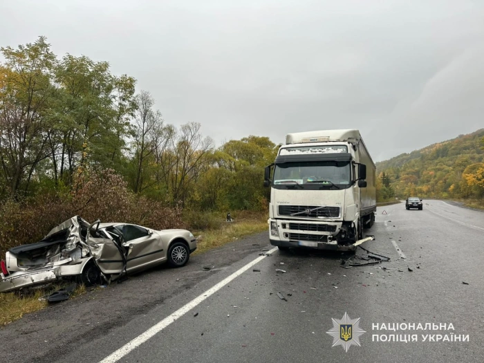 Поліція Закарпаття розслідує смертельну ДТП на Мукачівщині