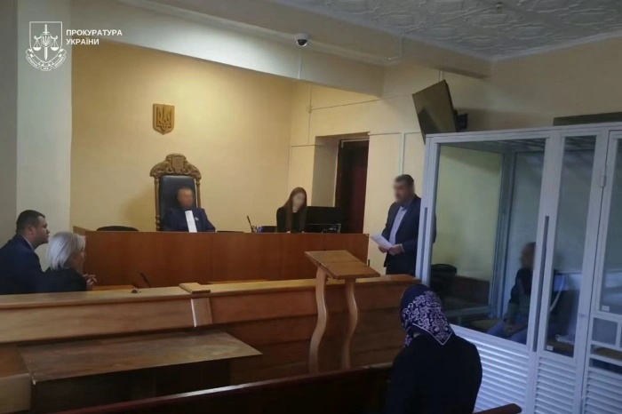 На Закарпатті прокуратура оскаржує умовний вирок чоловіку, який тяжко побив 74-річну матір