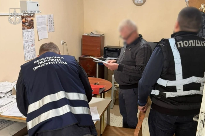 Третина коштів - за роботи, яких не було: у Берегові прокуратура повідомила про підозру чиновнику міськради та підряднику