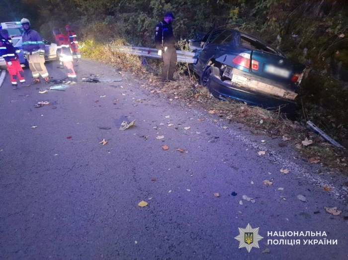 Поліція розшукує водія, який вчинив смертельну аварію на Рахівщині та втік з місця події