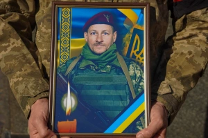 В Ужгороді попрощалися із 45-річним полеглим Захисником Аркадієм Шугаром