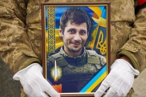 Понад півтора року рідні чекали на його повернення: до Ужгорода повернувся «на щиті» 36-річний старший солдат Дмитро Шевчук