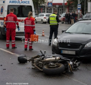 В Ужгороді мотоцикліст зіткнувся з легковим автомобілем 

