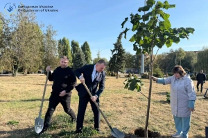 «Жива пам’ять»: на Закарпатті висадили майже 3 тисячі дерев на честь полеглих Захисників і Захисниць