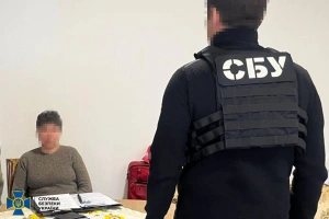 СБУ та прокуратура викрили ще двох інтернет-агітаторок, які виправдовували рашистів та закликала до від’єднання Закарпаття від України



