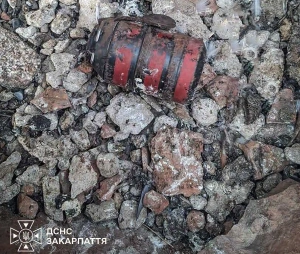 Піротехніки знешкодили в Ужгороді дві ручні гранати часів Другої світової війни 
